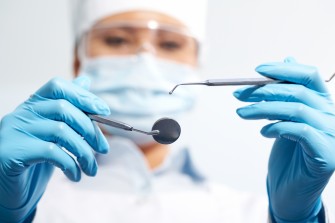 Mesures dhygiène du dentiste, maladies infectieuses et hépatite.